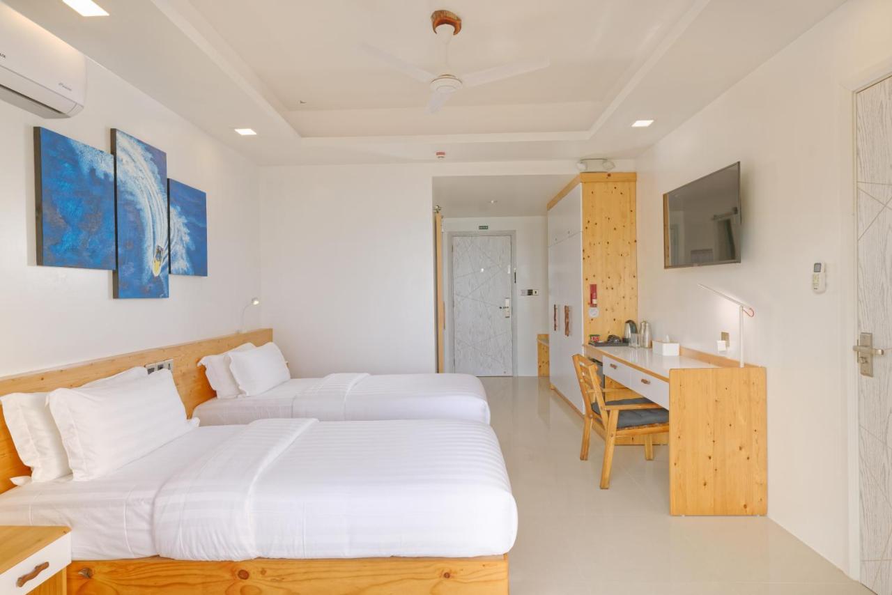 פלידהו Luau Beach Inn, Maldives מראה חיצוני תמונה