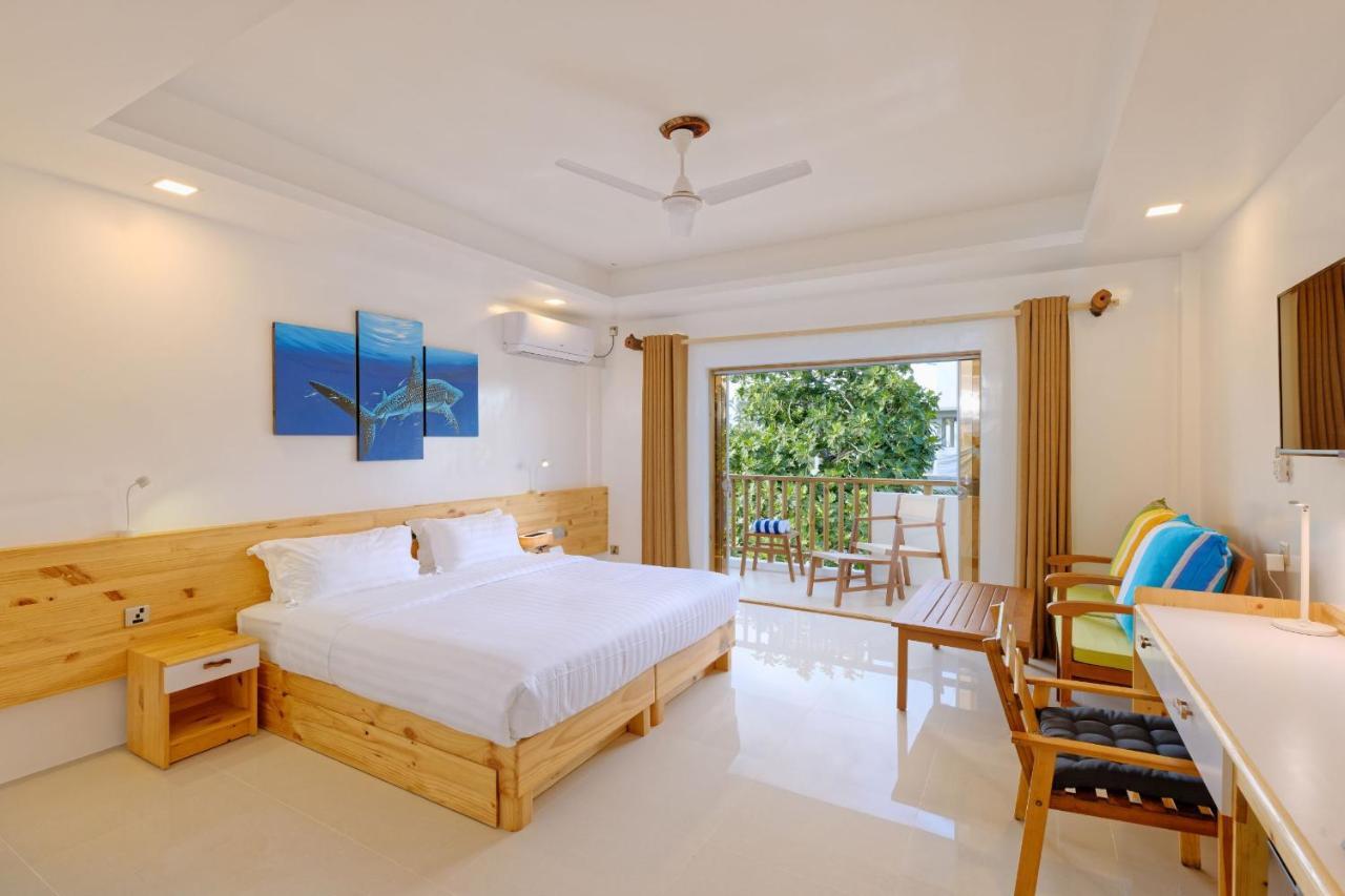 פלידהו Luau Beach Inn, Maldives מראה חיצוני תמונה